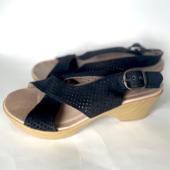 Dansko Jacinda Platform Black Perforated Nubuck Slingback Sandal 38 - Picture 2 of 8